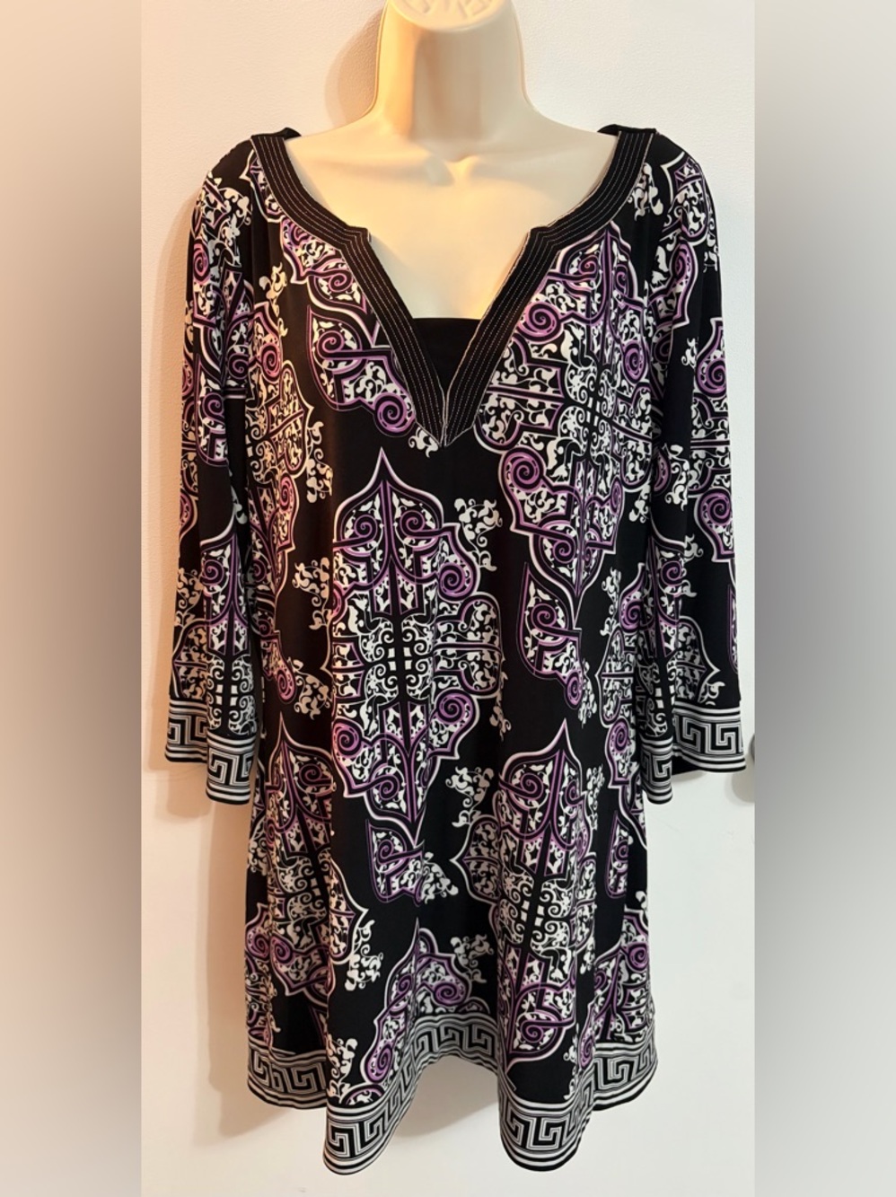 White House Black Market Black, Purple & White Printed V-Neck Tunic